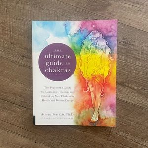 THE ULTIMATE GUIDE TO CHAKRAS BOOK